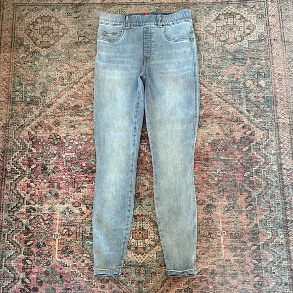 NWOT SPANX Distressed Skinny Jeans in Light Vintage Wash Size Small - Picture 5 of 8